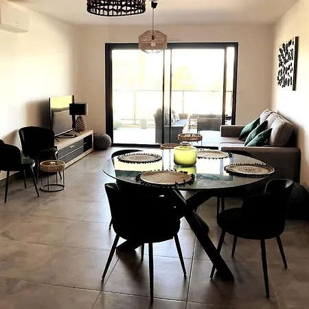 דירה Avec Terrasse 3 Pieces - Vue - 5 Min A Pied פרופריאנו